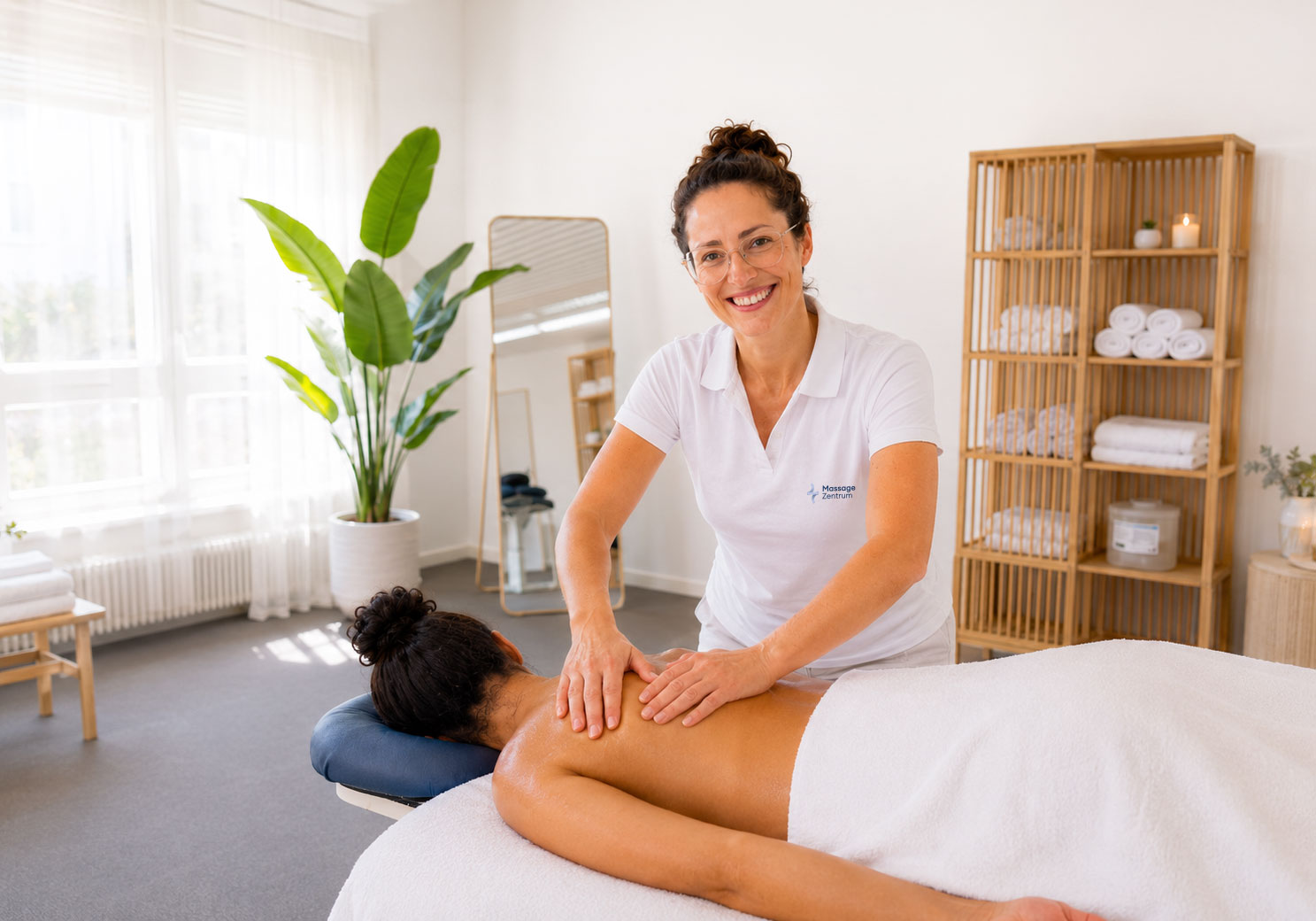Therapeutische Massage im Massage Zentrum Oberglatt